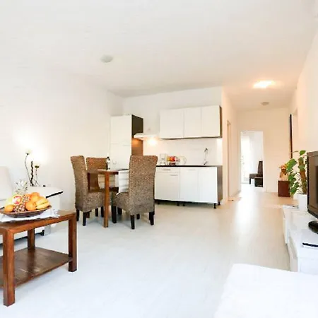 Deluxe Goya Апартаменты Задар