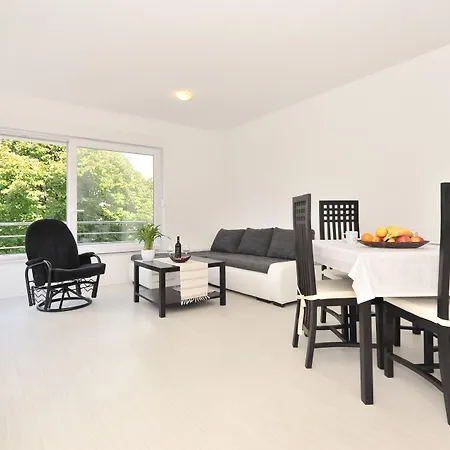 戈雅豪华公寓 扎达尔