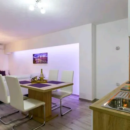 戈雅豪华公寓 * 扎达尔