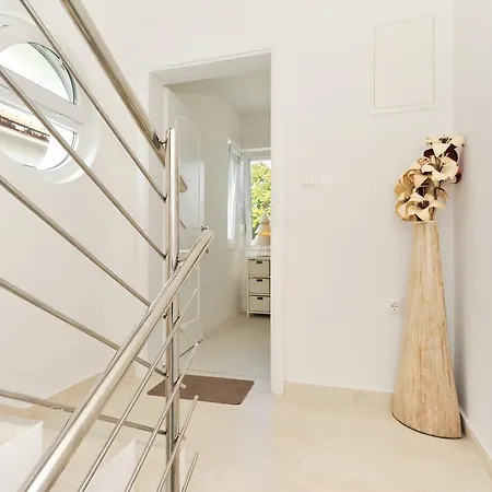 Deluxe Goya Apartment